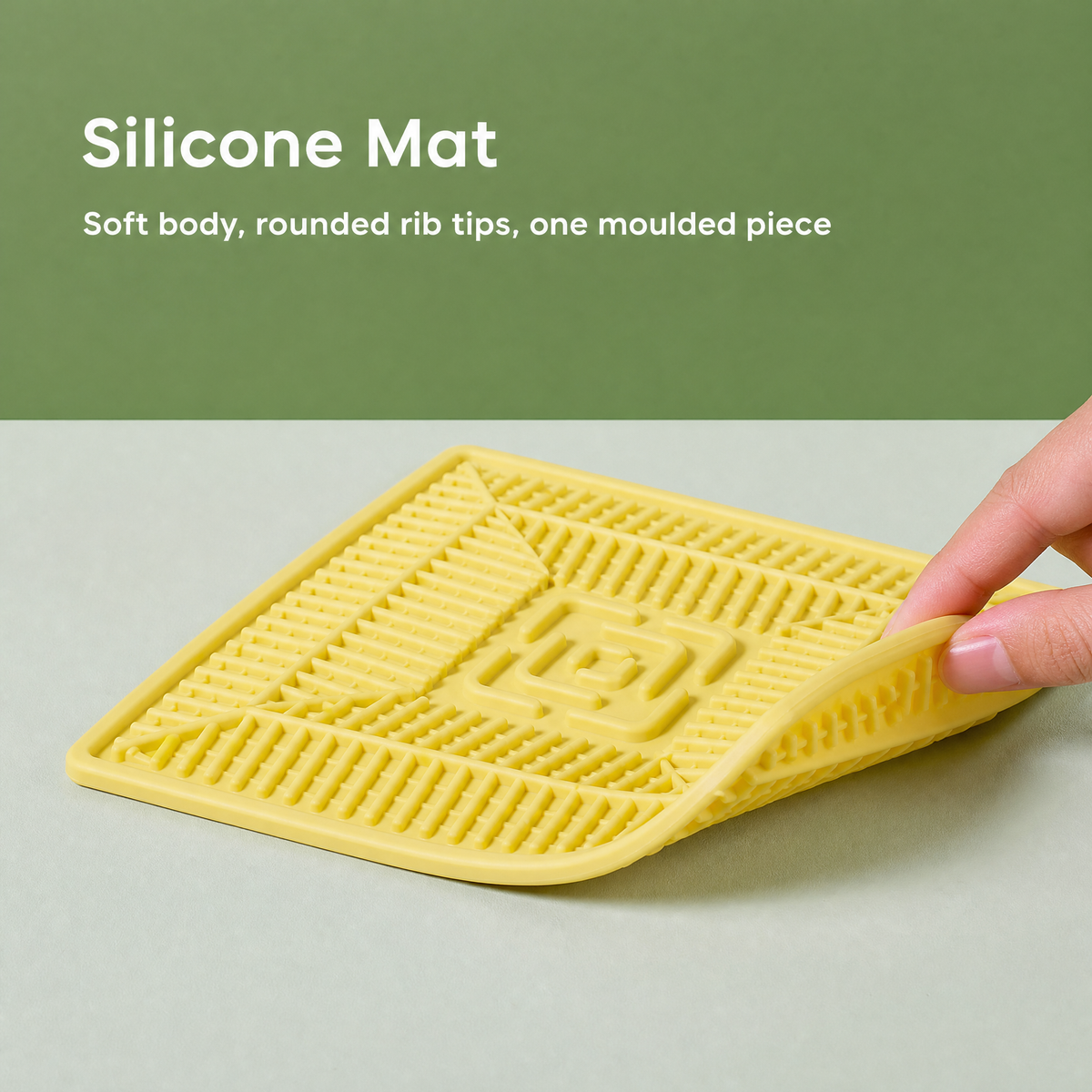 Square Silicone Slow Feeder Lick Mat with Suction Cups 20 x 20 cm